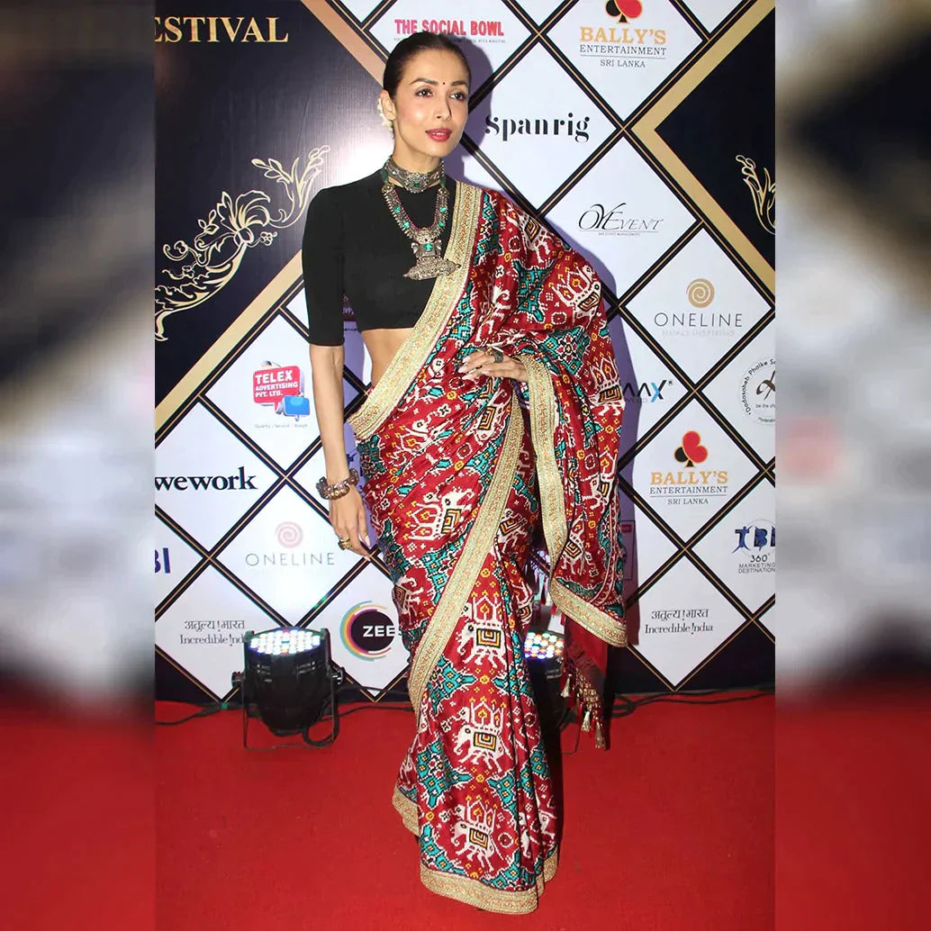 Chic and Elegant: Fashionable Latest Party Wear Designer Sarees with Blouse