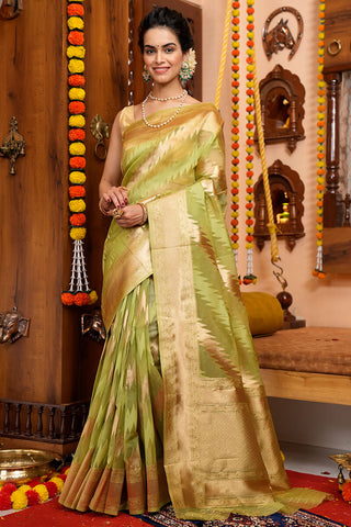 Fantabulous Green Organza Silk Saree With Felicitous Blouse Piece