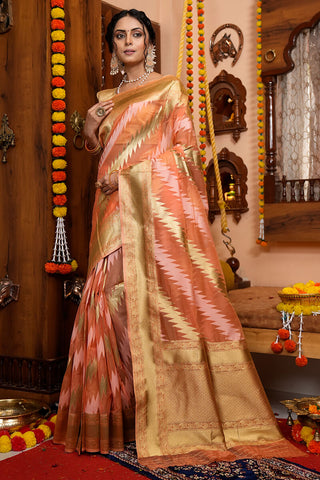 Snappy Peach Organza Silk Saree With Denouement Blouse Piece