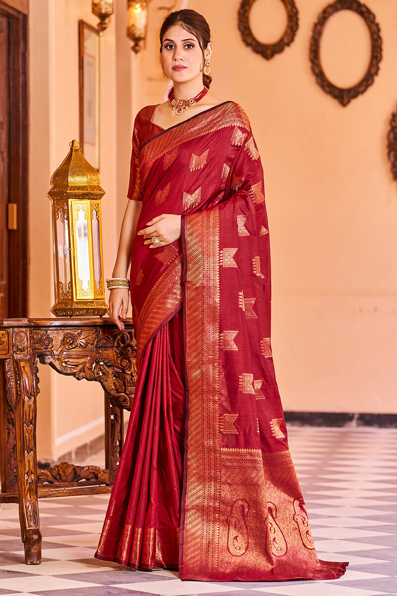 Entrancing Red Soft Banarasi Silk Saree With Refreshing Blouse Piece