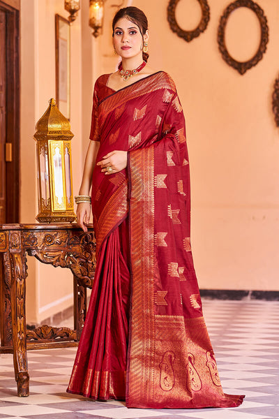 Entrancing Red Soft Banarasi Silk Saree With Refreshing Blouse Piece