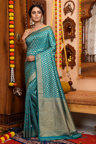 Forbearance Firozi Kanjivaram Silk With Lassitude Blouse Piece