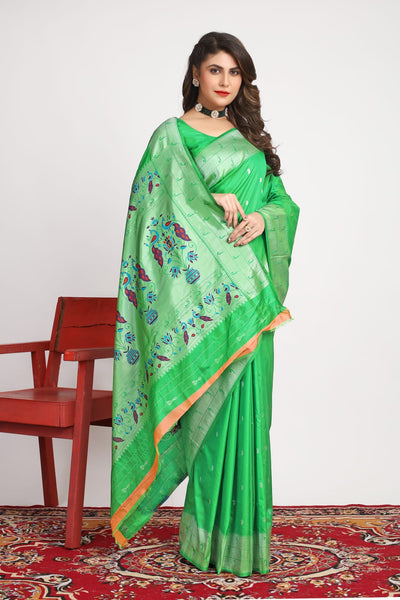 Gratifying Green Paithani Silk Saree With Flattering Blouse Piece