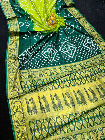 Gorgeous Parrot Banarasi Silk Saree With Mesmerising Blouse Piece