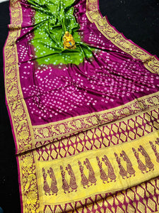 Skinny Green Banarasi Silk Saree With Capricious Blouse Piece