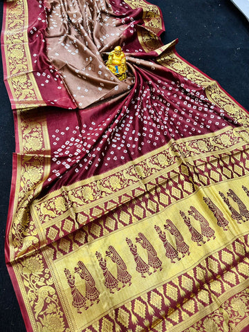 Gratifying Peach Banarasi Silk Saree With Outstanding Blouse Piece