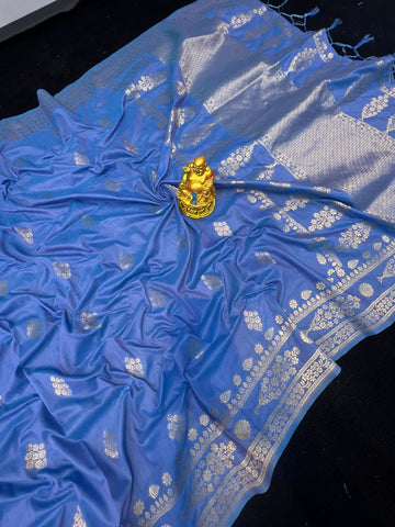 Sempiternal Firozi Banarasi Silk Saree With Confounding Blouse Piece