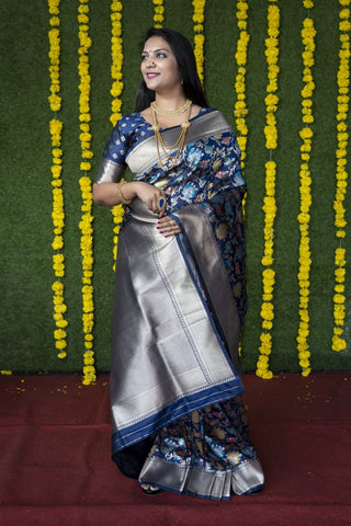 Wonderful Navy Blue Kanjivaram Silk With Stylish Blouse Piece